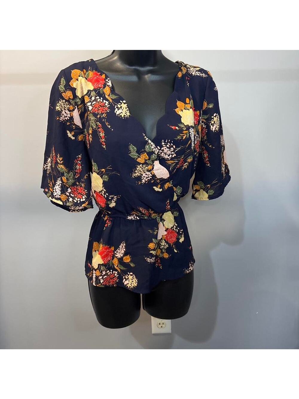 Blue Rain Boho Chic Navy Floral Print V-neck Blouse Size Medium